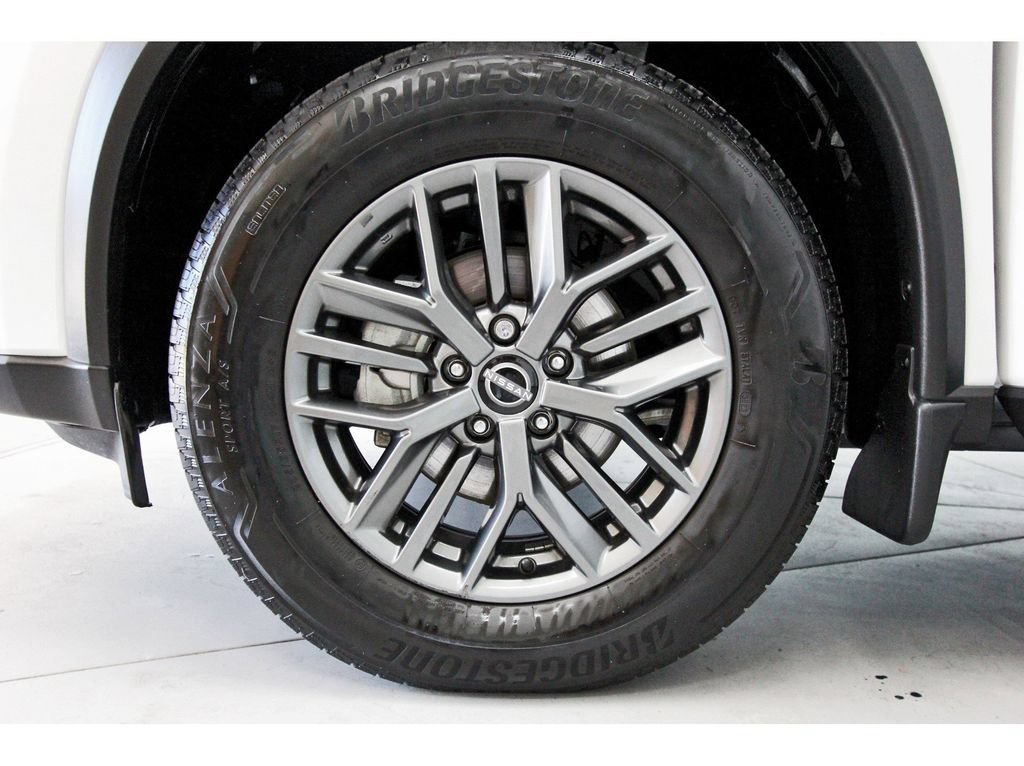Certified 2025 Nissan Rogue S FWD image 29