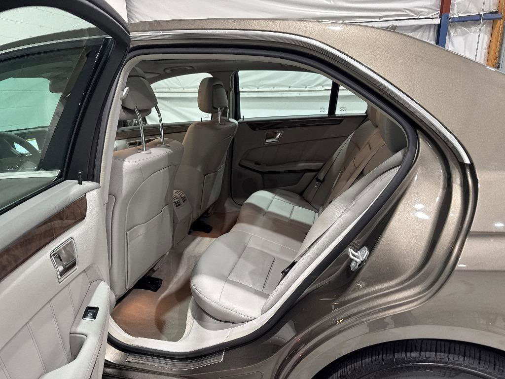 Used 2011 Mercedes-Benz E 350 Sedan image 60