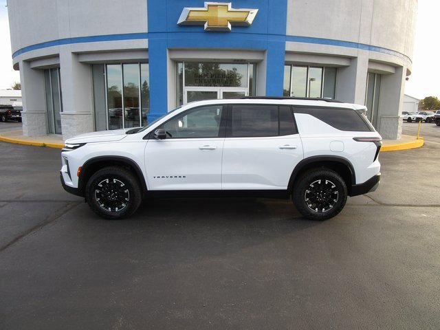 New 2026 Chevrolet Traverse Z71 w/ Driver Confidence Package image 1