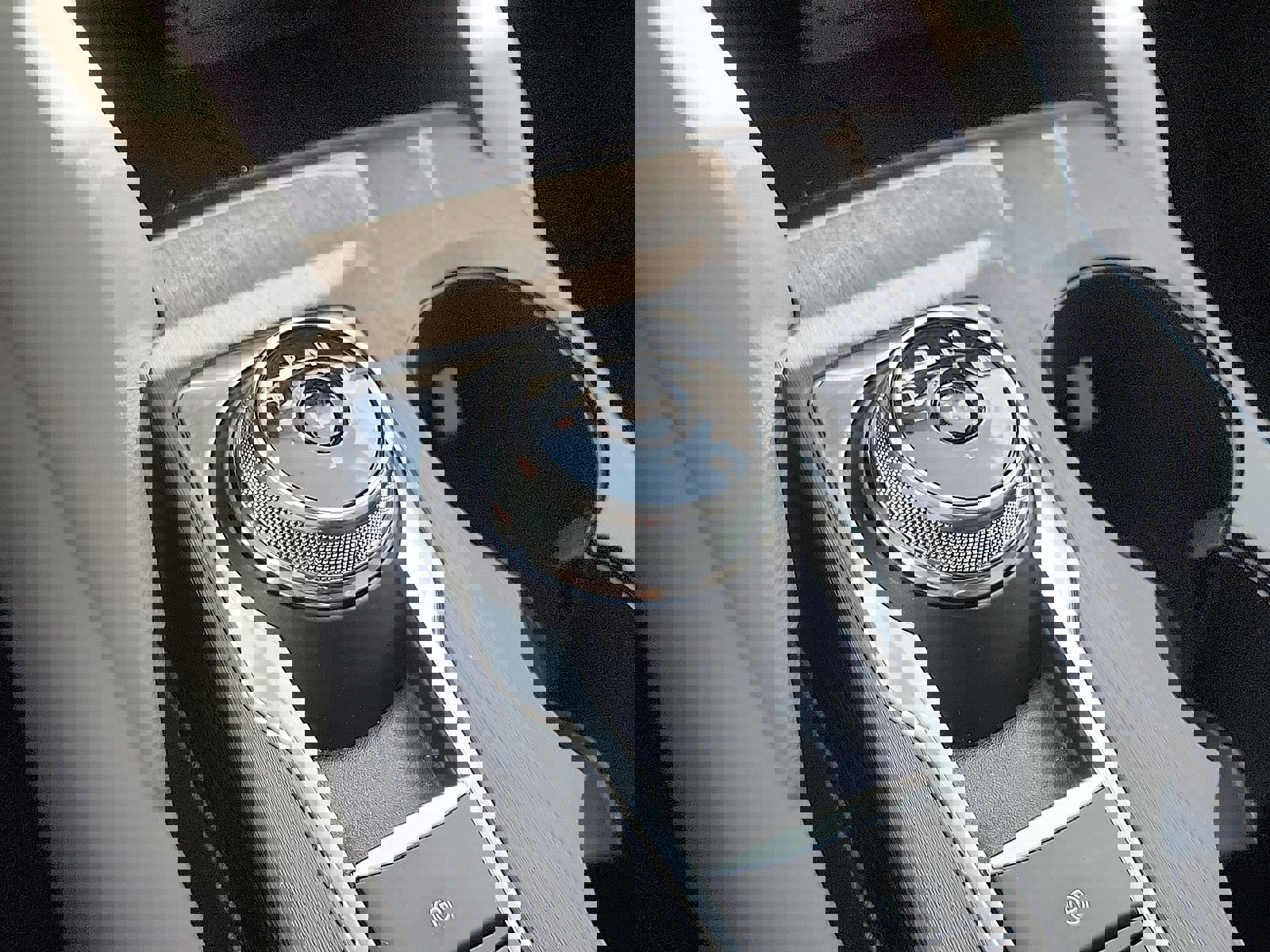 Certified 2025 Ford Escape SE image 16