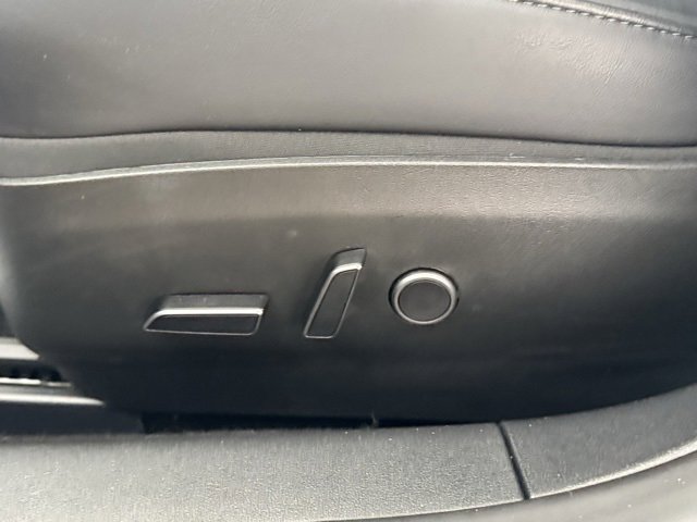 Used 2023 Tesla Model 3 Standard Range image 8