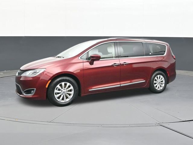 Used 2019 Chrysler Pacifica Touring-L image 6