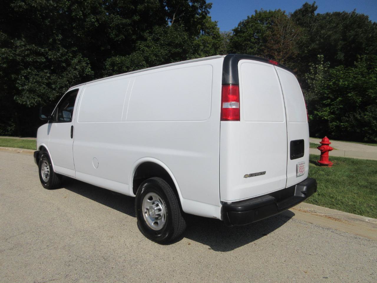 Used 2021 Chevrolet Express 2500 w/ Driver Convenience Package RWD image 24
