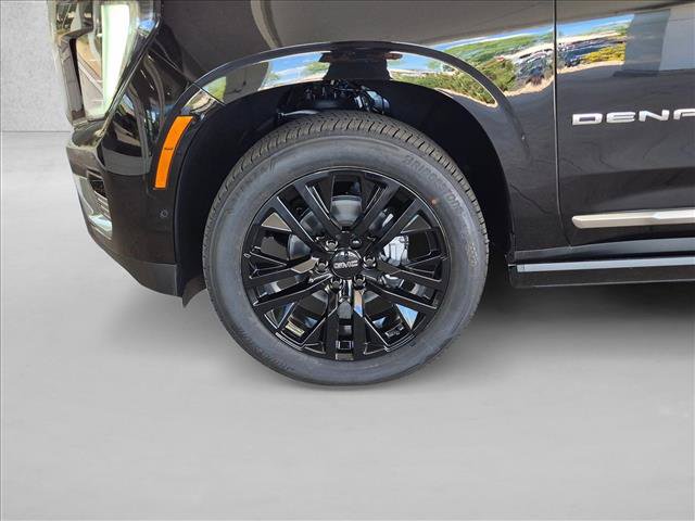 New 2026 GMC Yukon XL Denali w/ Denali Reserve Package AWD/4WD image 10
