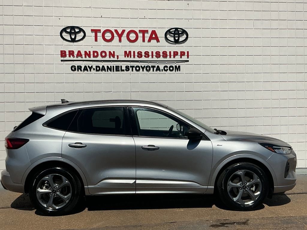 Used 2024 Ford Escape ST-Line w/ Cold Weather Package