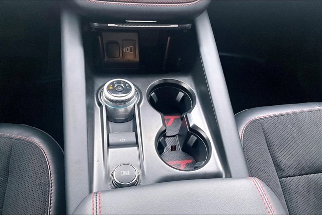 Used 2025 Ford Explorer ST image 15