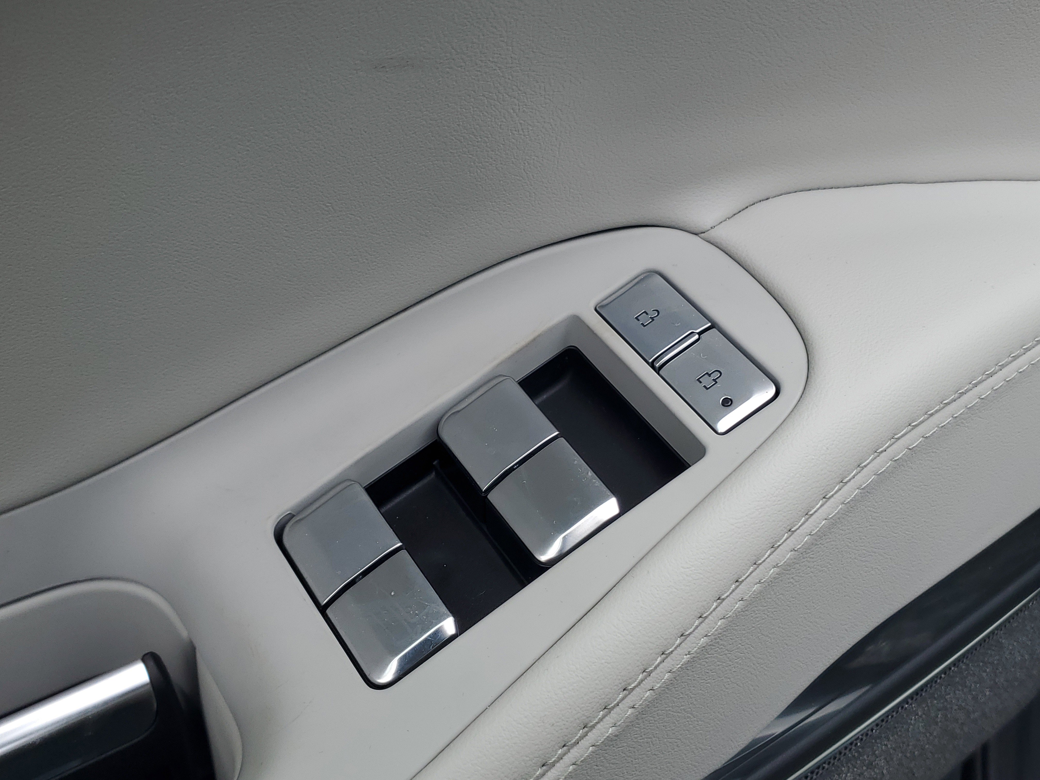 New 2026 Lincoln Navigator L Reserve w/ Jet Appearance Package image 10