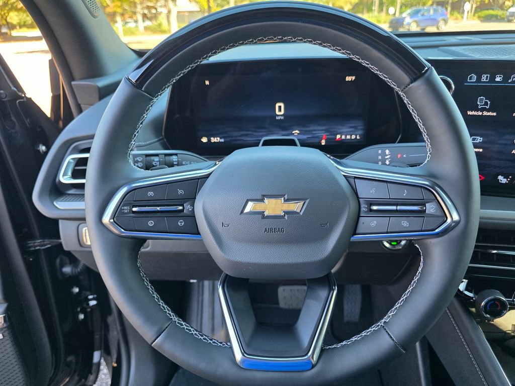 New 2025 Chevrolet Traverse LT w/ Enhanced Driving Package image 17