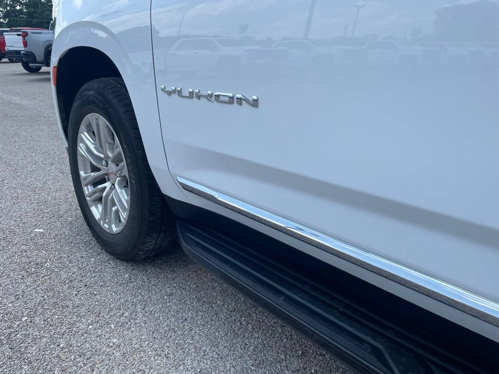 Used 2024 GMC Yukon XL SLT RWD image 14