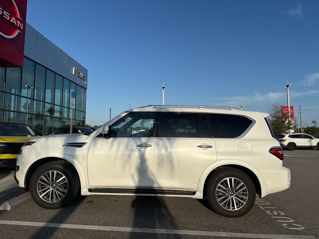 Used 2024 Nissan Armada SL w/ Captain's Chairs Package image 8