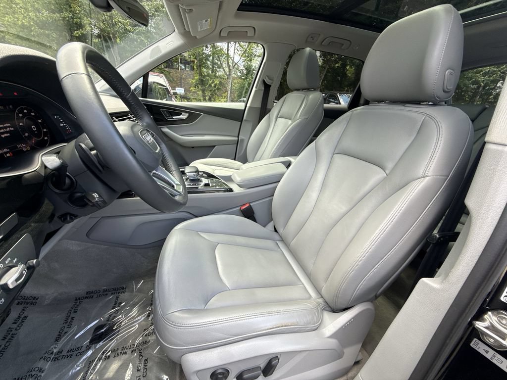 Used 2019 Audi Q7 3.0T Premium Plus w/ Premium Plus Package AWD/4WD image 13