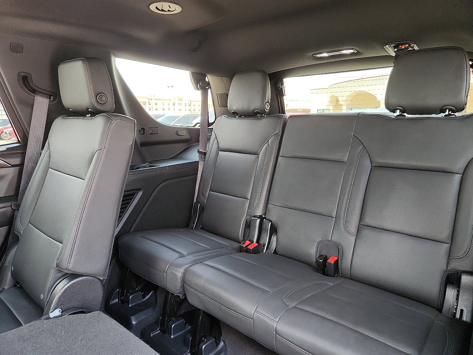 Used 2023 Chevrolet Tahoe LT image 8