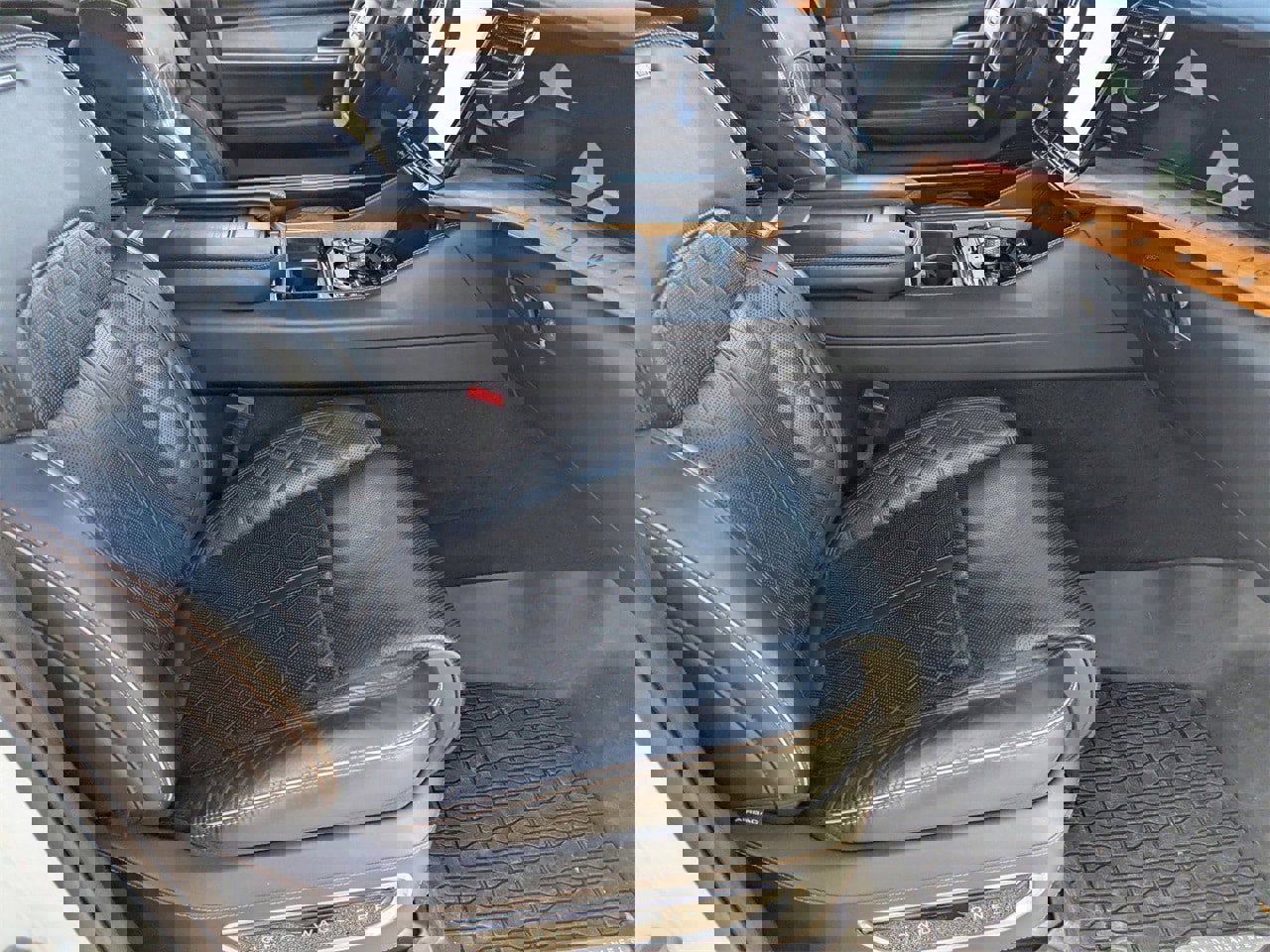 Used 2024 Jeep Grand Wagoneer L Series III image 14