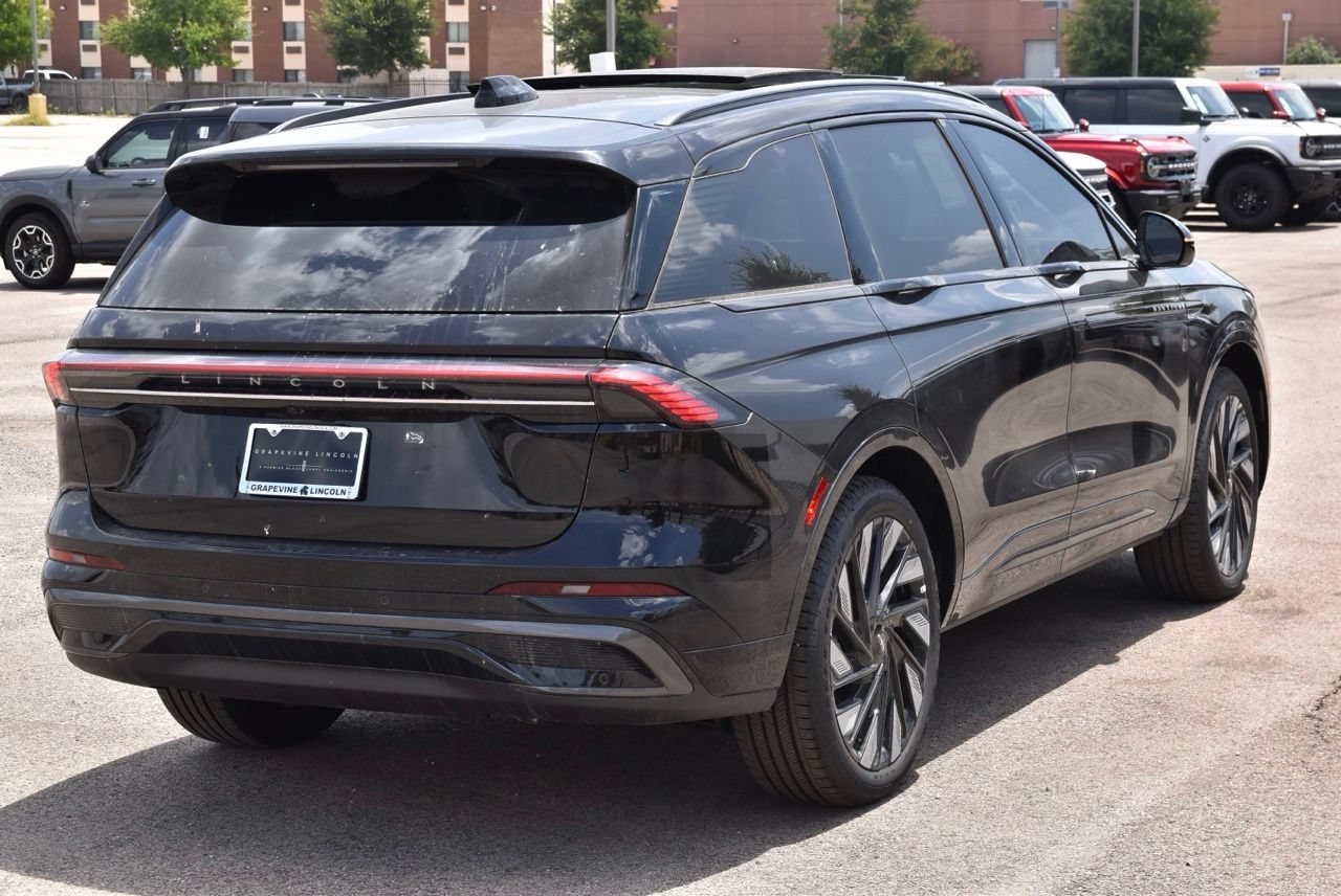 New 2026 Lincoln Nautilus Reserve AWD/4WD image 7