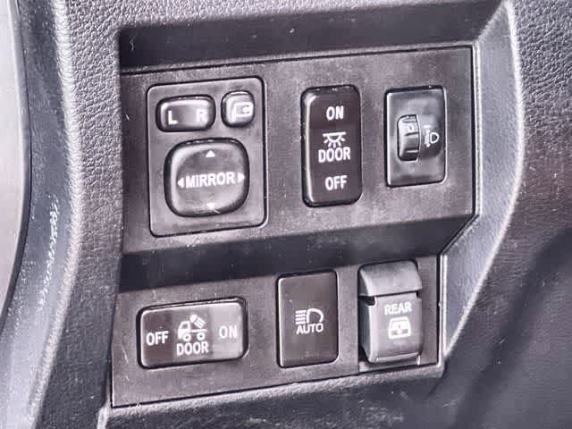 Used 2021 Toyota Tundra 1794 Edition AWD/4WD image 29