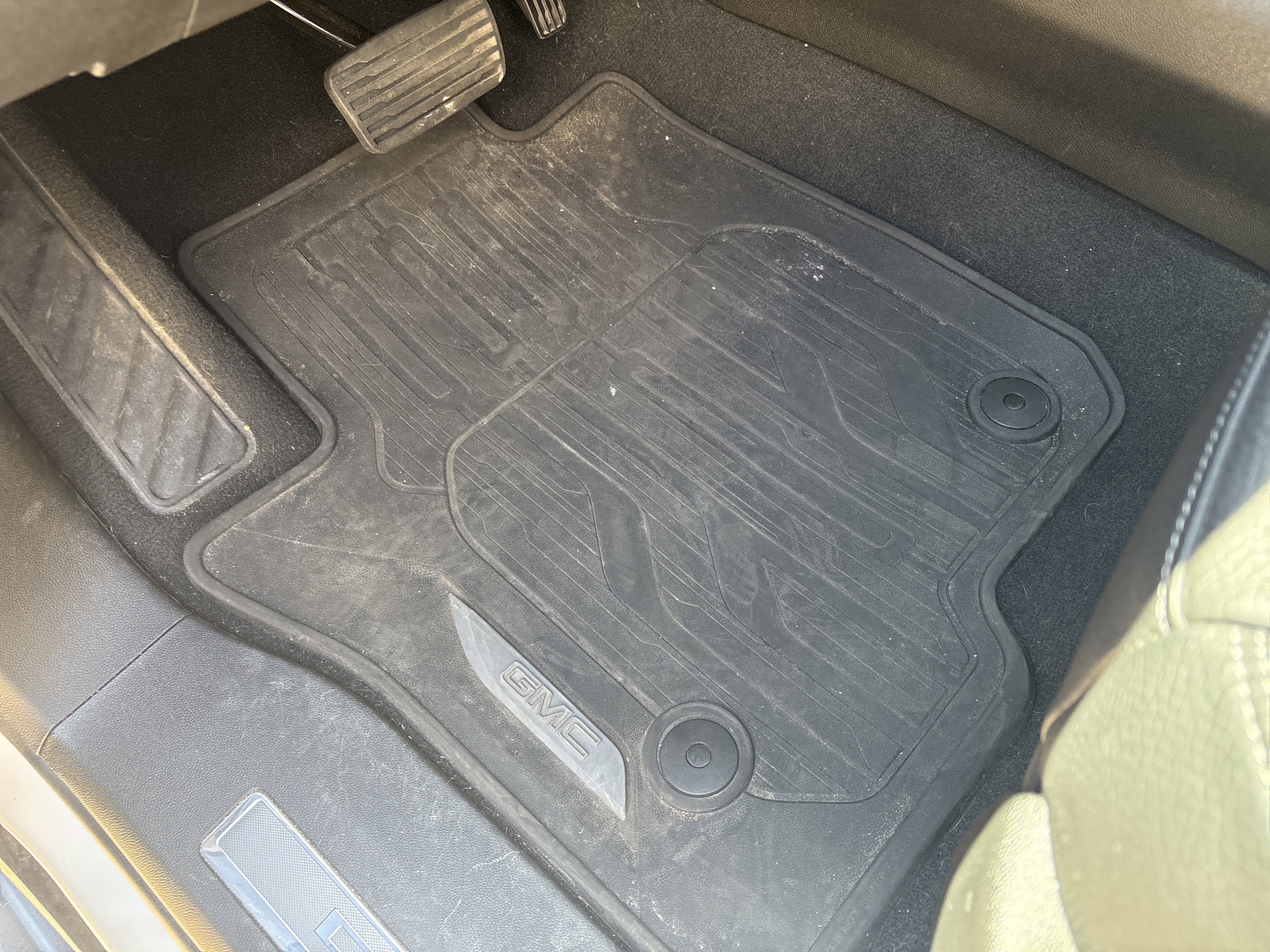 Used 2024 GMC Yukon Denali AWD/4WD image 17