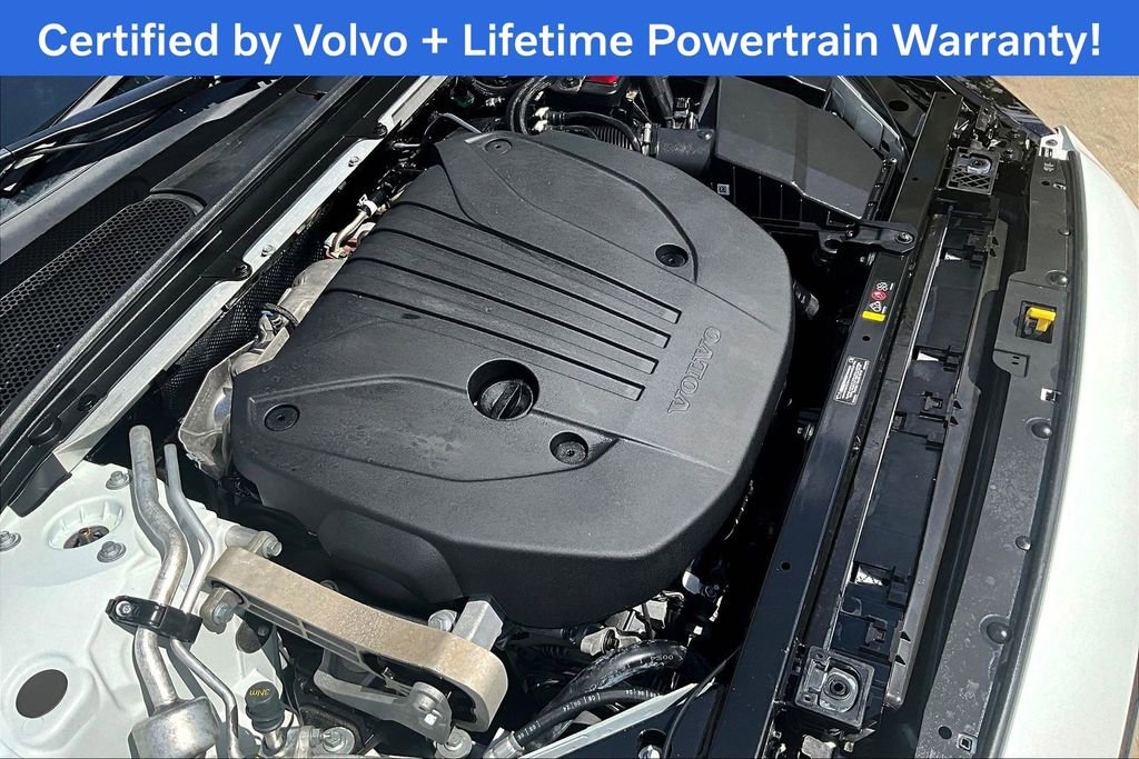 Used 2025 Volvo V60 B5 Cross Country Plus image 43