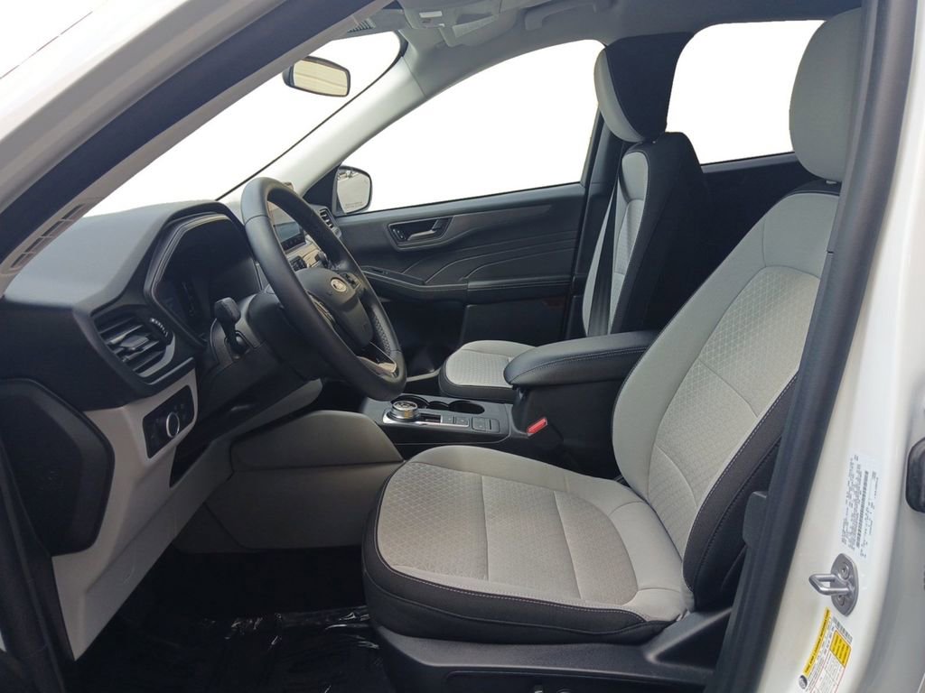 Used 2024 Ford Escape Active FWD image 9