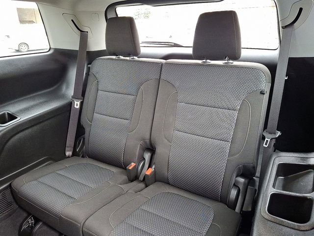 Used 2023 GMC Acadia SLE w/ Driver Convenience Package image 12