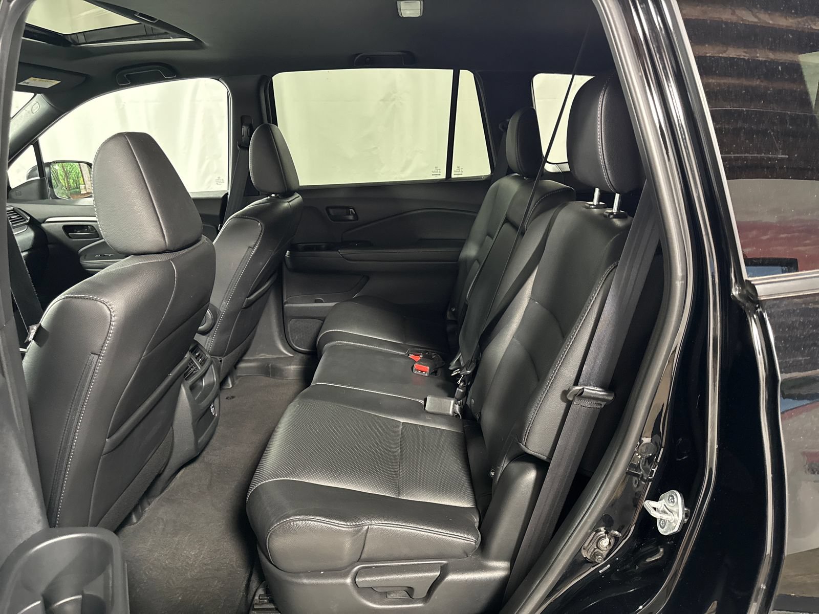 Used 2022 Honda Passport EX-L image 5