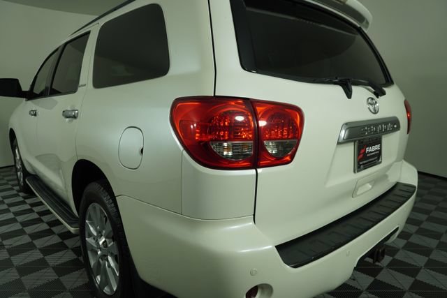 Used 2015 Toyota Sequoia Platinum RWD image 12