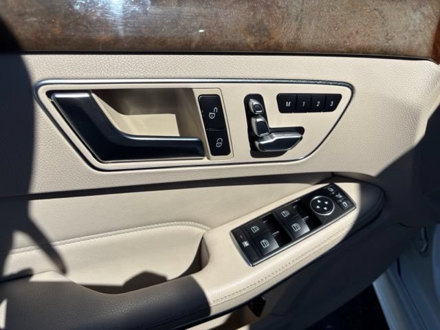 Used 2016 Mercedes-Benz E 350 4MATIC Sedan image 9