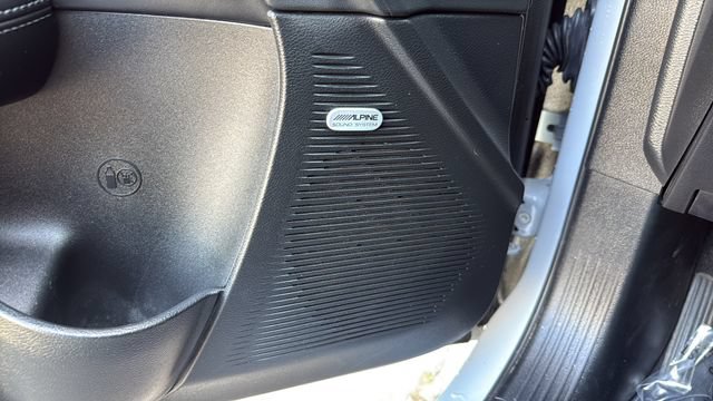 Used 2022 Dodge Challenger R/T Scat Pack RWD image 11