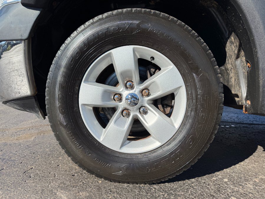 Used 2017 RAM 1500 ST w/ SXT Appearance Group AWD/4WD image 13