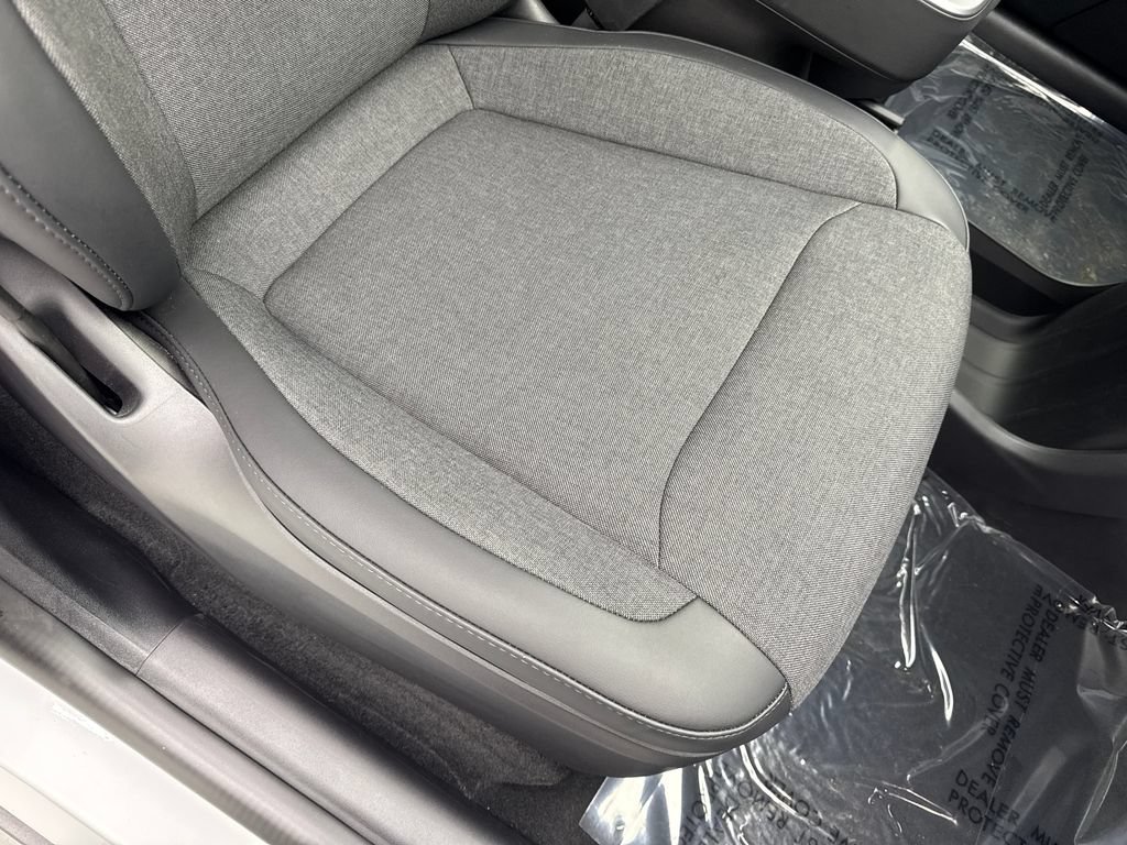 Used 2026 Tesla Model Y 2WD image 43