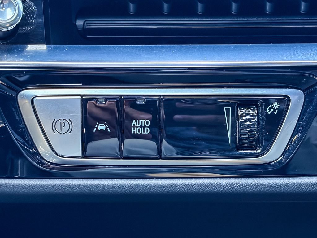Certified 2024 Cadillac Lyriq Luxury RWD image 41
