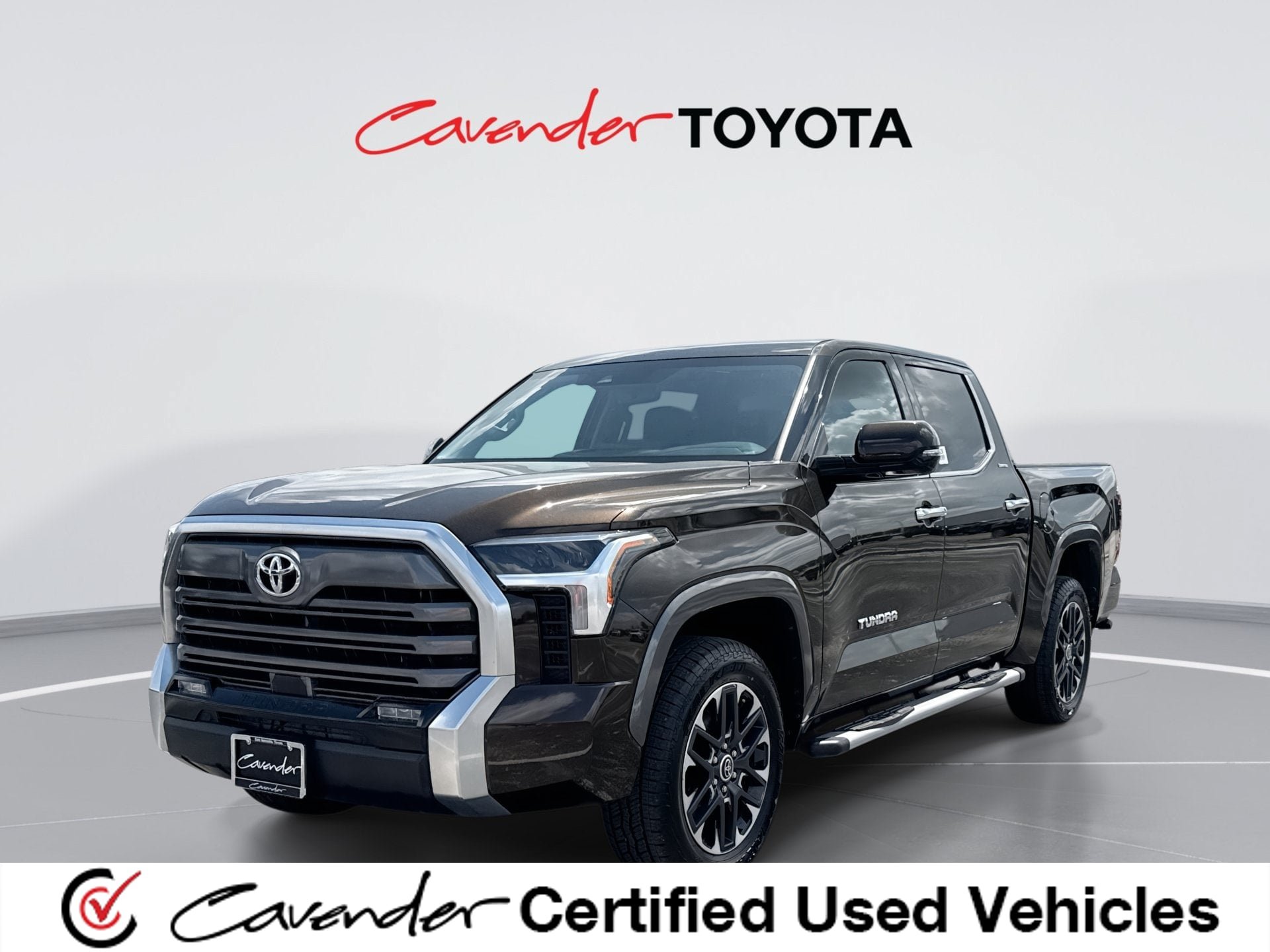 Used 2023 Toyota Tundra Limited w/ Power Package AWD/4WD image 1