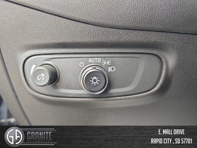 Used 2023 Chevrolet Equinox LT image 30