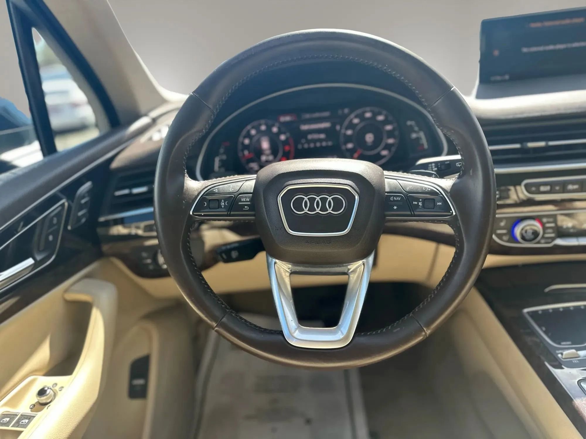 Used 2017 Audi Q7 3.0T Premium Plus image 15