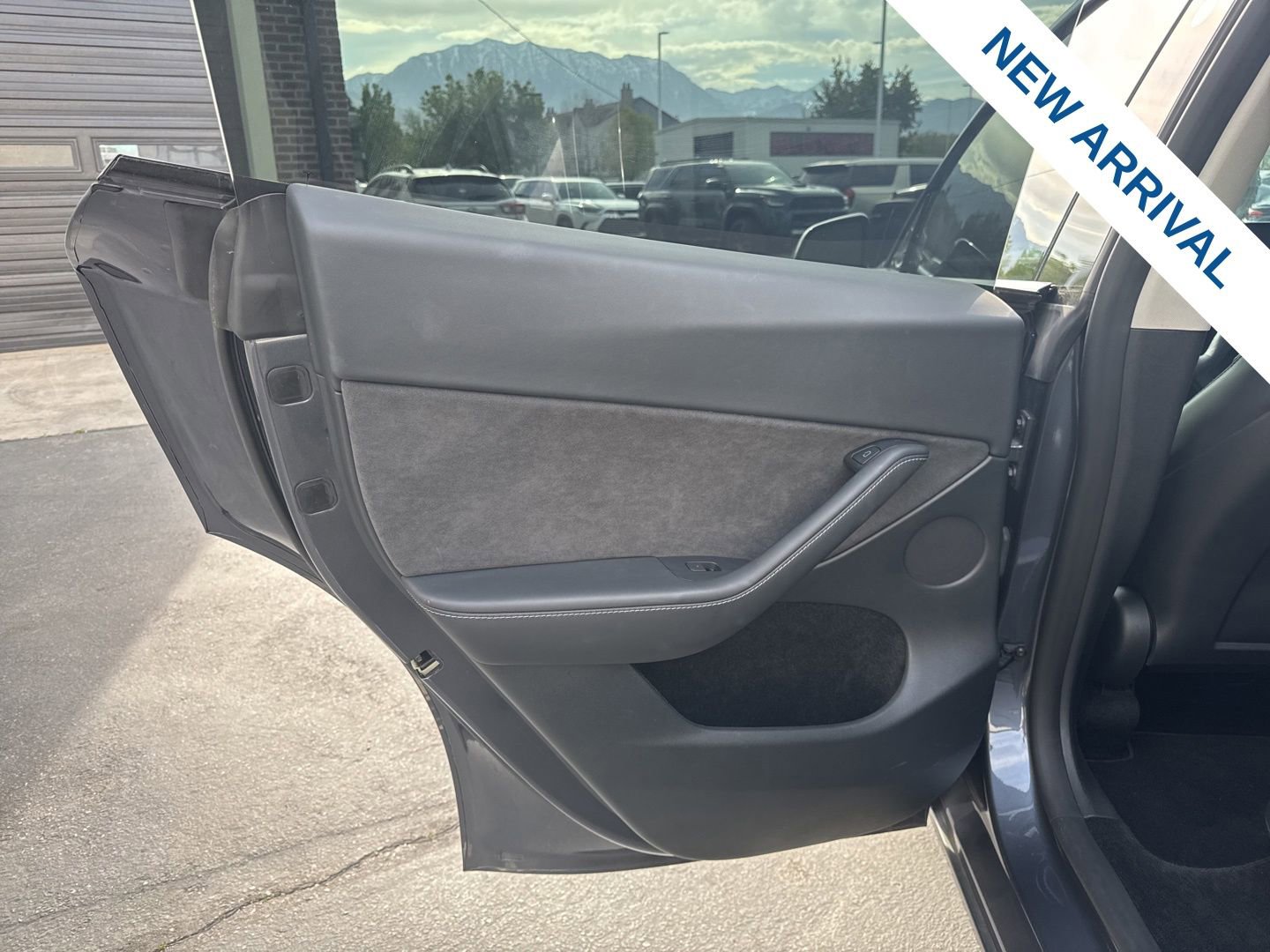 Used 2023 Tesla Model Y Long Range image 15