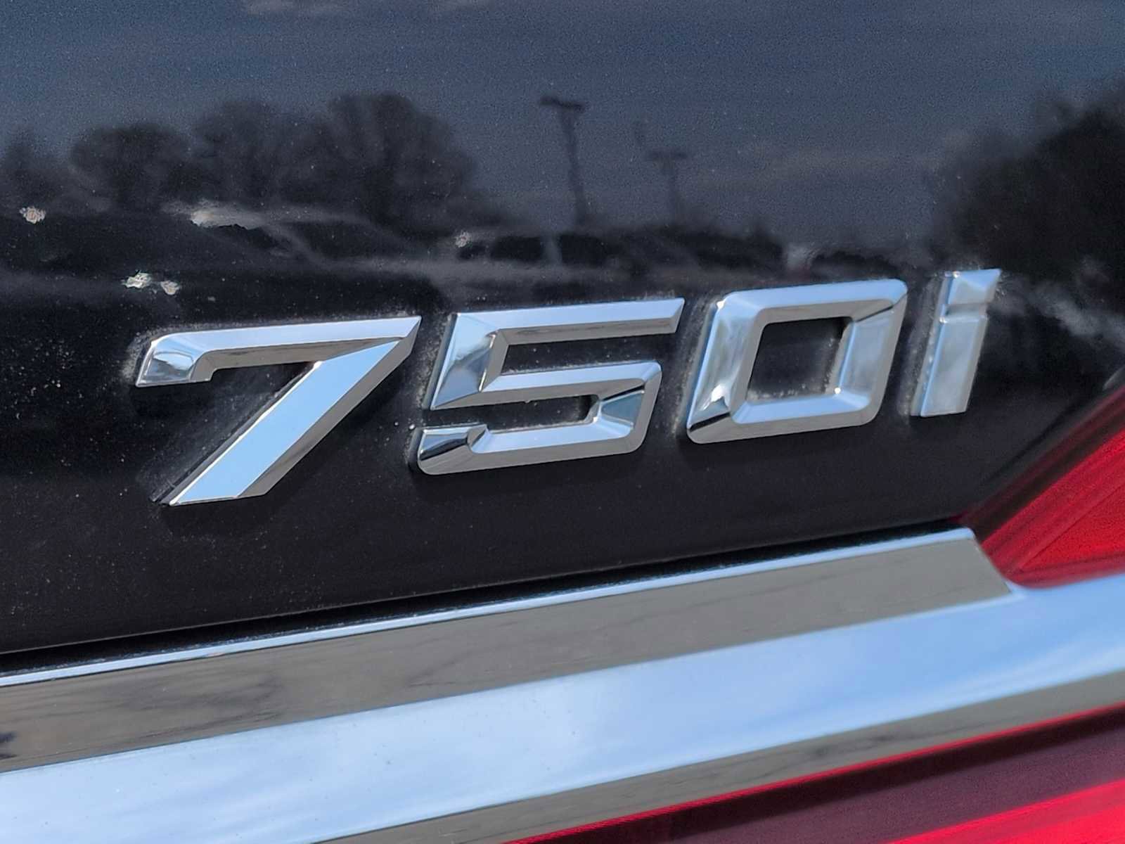 Used 2019 BMW 750i xDrive w/ M Sport Package image 13