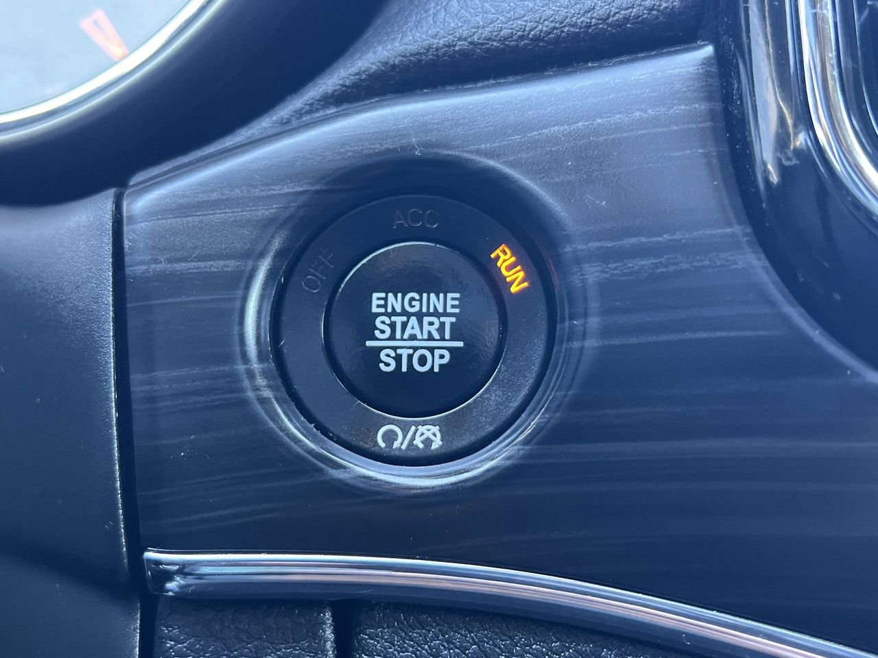 Used 2020 Jeep Grand Cherokee Limited image 13