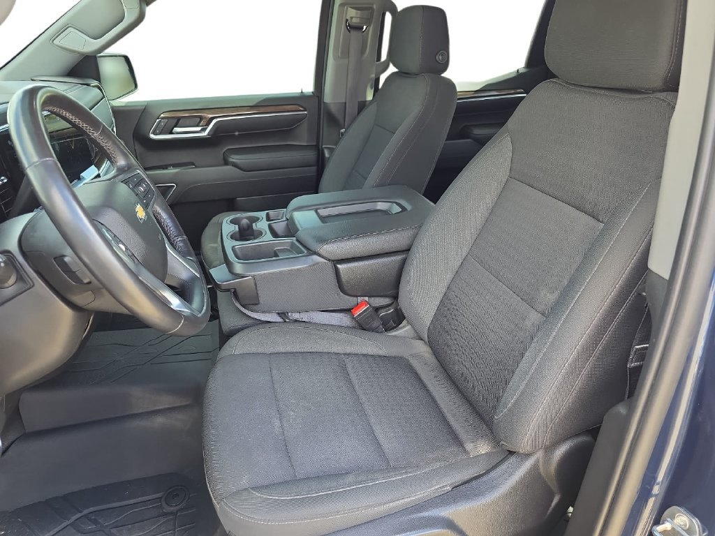 Used 2022 Chevrolet Silverado 1500 LT w/ Protection Package RWD image 13
