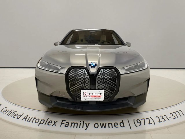 Used 2023 BMW iX xDrive50 AWD/4WD image 9