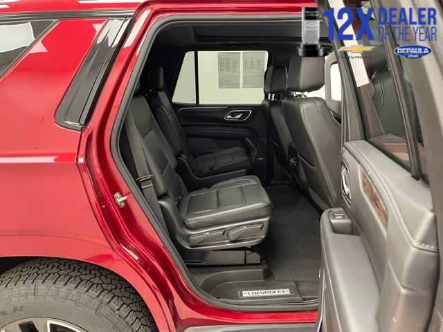 Certified 2021 Chevrolet Tahoe Z71 w/ Luxury Package AWD/4WD image 12