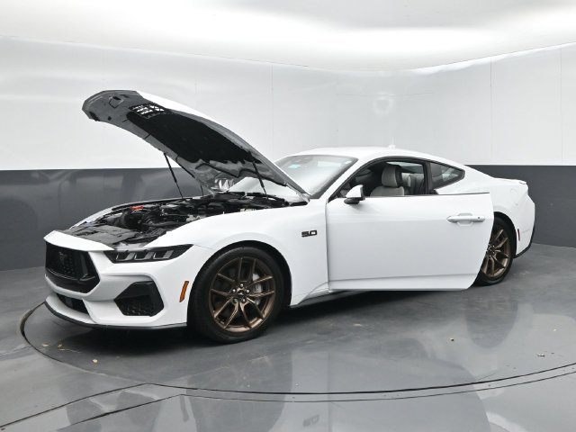 Used 2025 Ford Mustang GT Premium RWD image 61