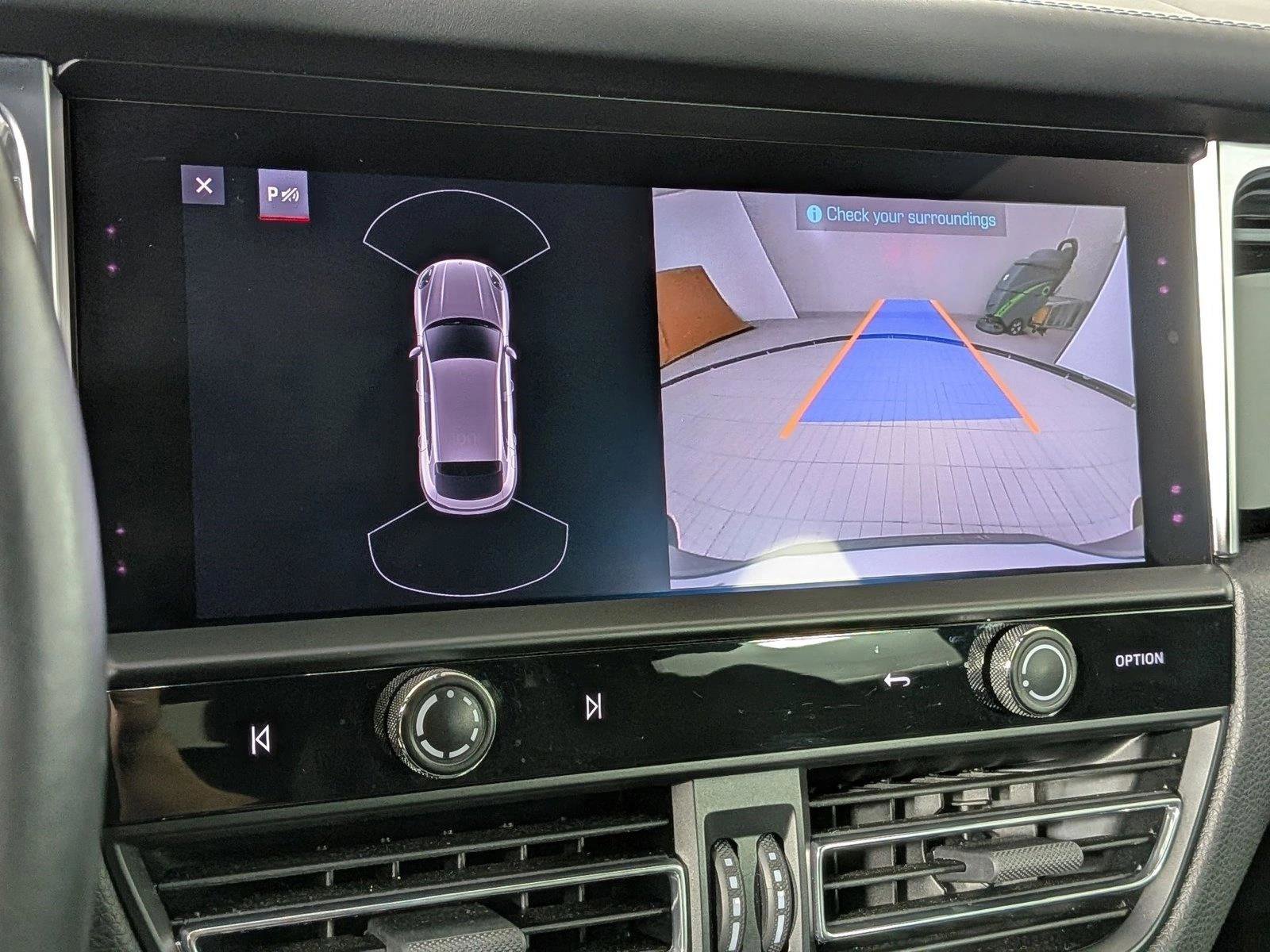 Certified 2023 Porsche Macan S AWD/4WD image 19
