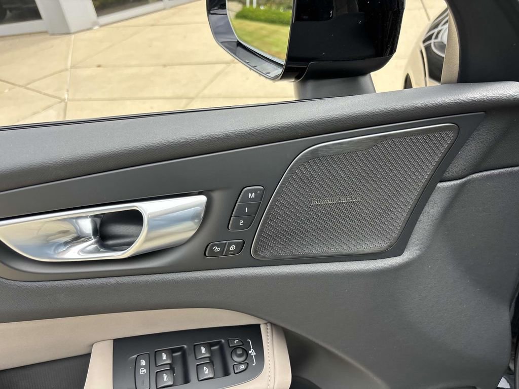 New 2026 Volvo XC60 B5 Plus w/ Protection Package Premier image 12