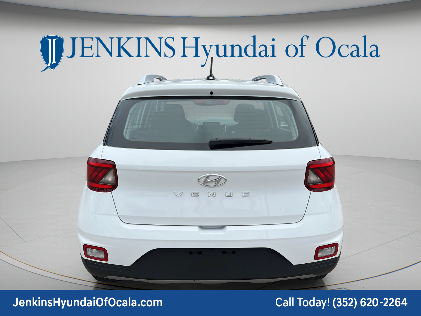 Certified 2023 Hyundai Venue SEL FWD image 4