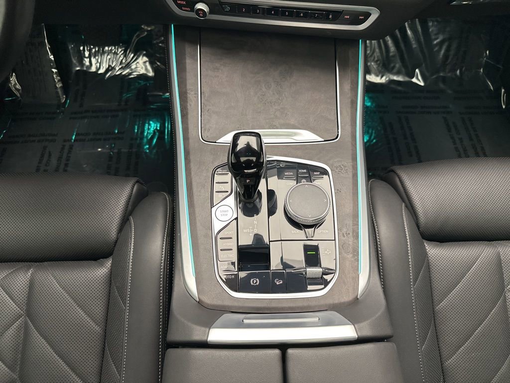 Used 2023 BMW X5 xDrive45e image 21