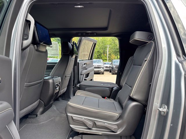 New 2026 Chevrolet Suburban Premier AWD/4WD image 25