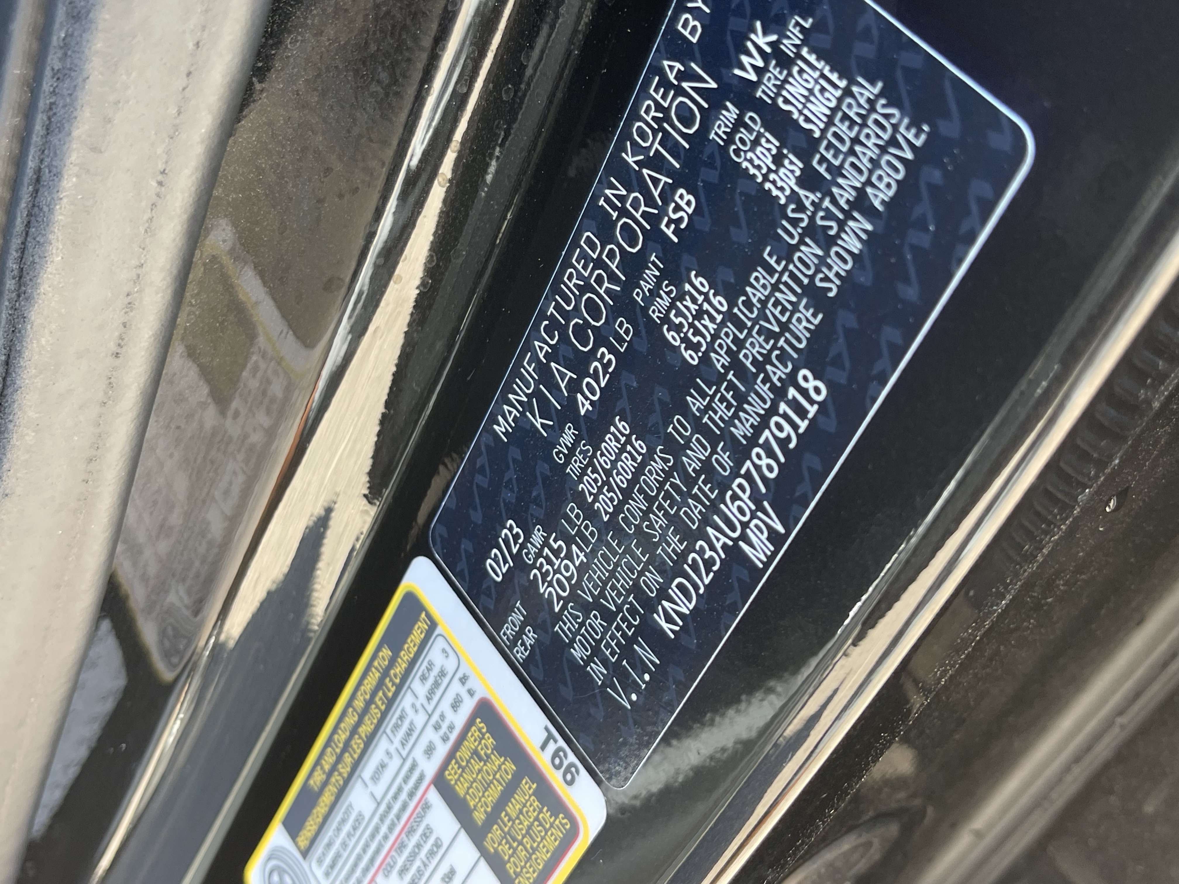 Certified 2023 Kia Soul LX w/ LX Technology Package FWD image 32