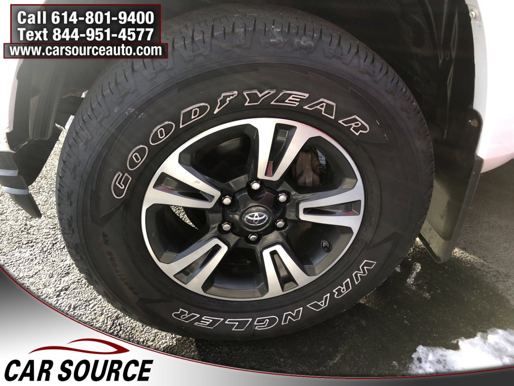 Used 2016 Toyota Tacoma SR5 image 22