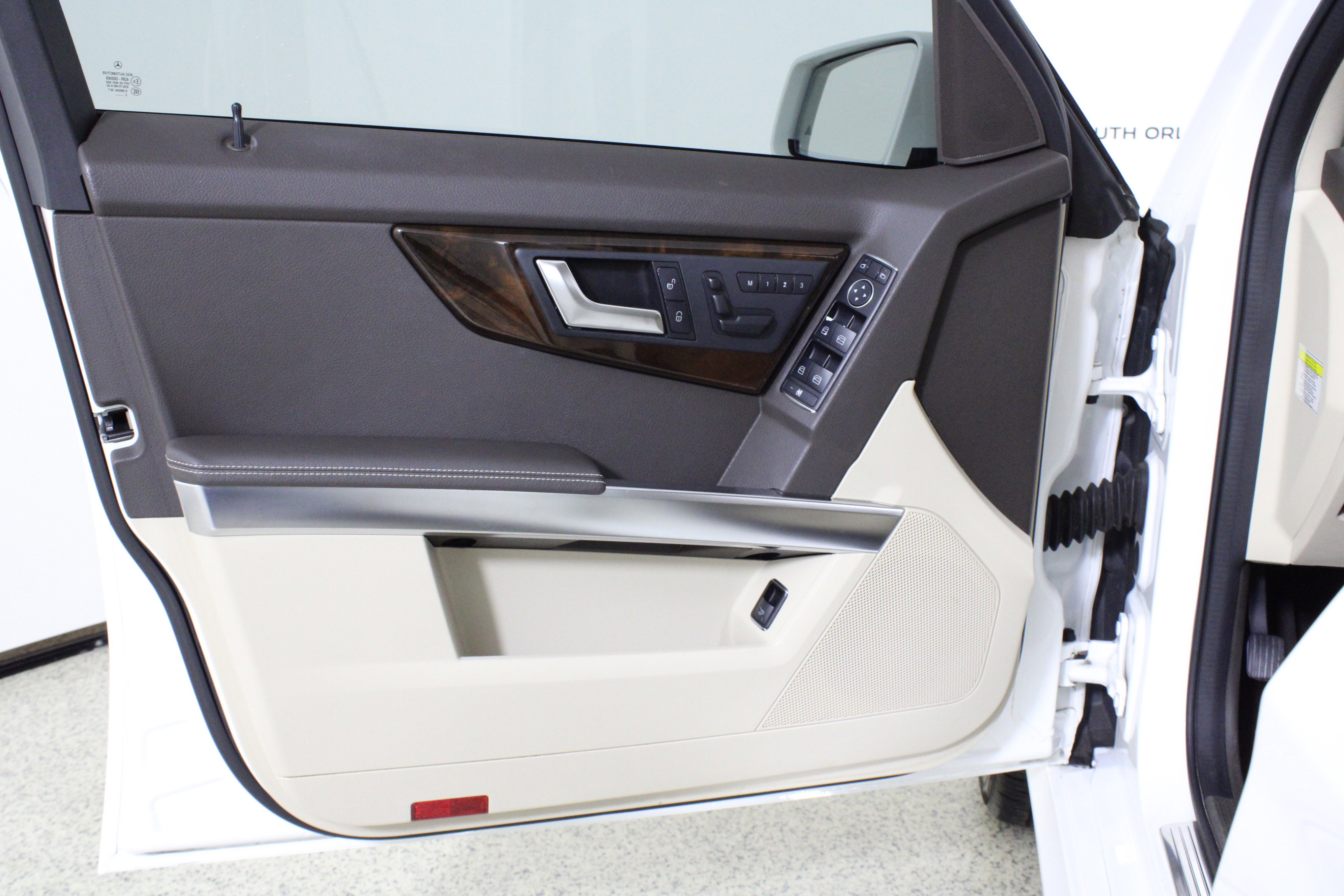 Used 2014 Mercedes-Benz GLK 350 2WD image 19