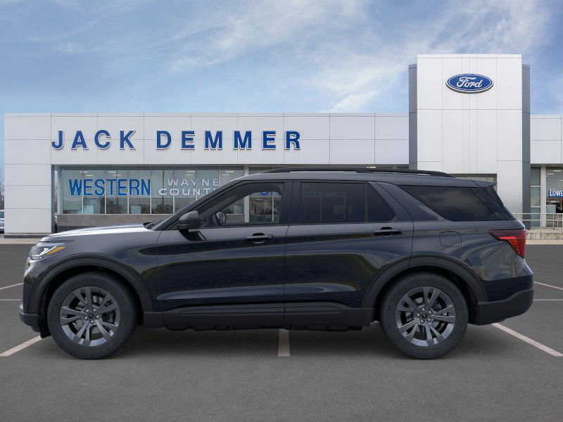 New 2026 Ford Explorer Active w/ Active Comfort Package image 3