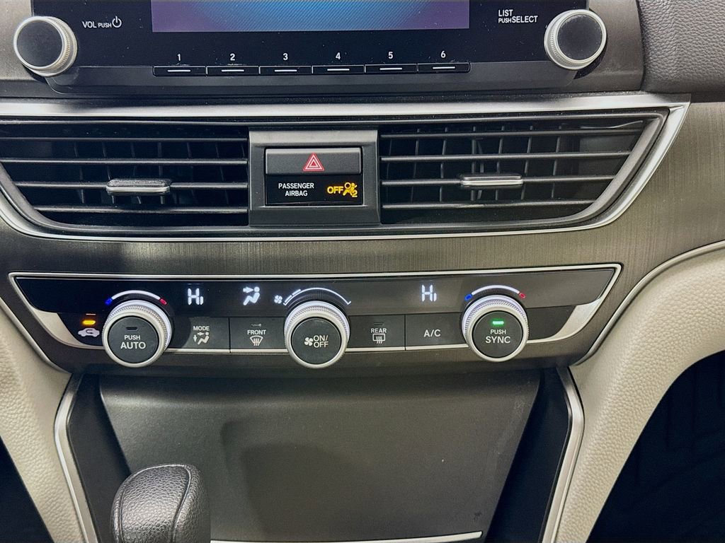 Used 2018 Honda Accord LX image 15